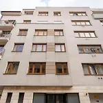 Serene Haven Apartment