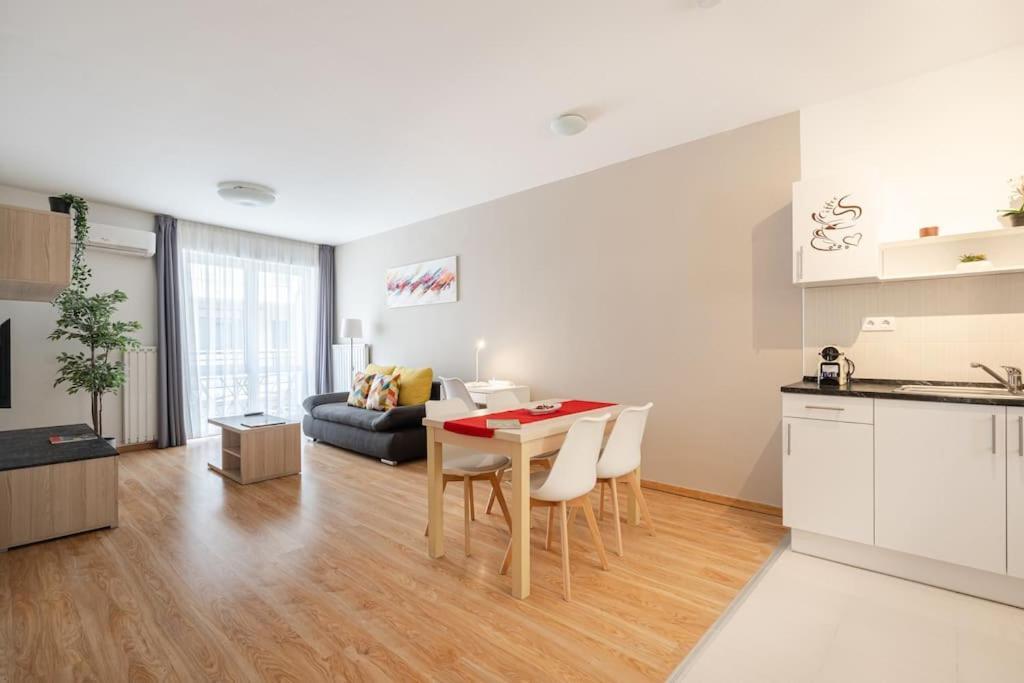 Serene Haven Apartment *